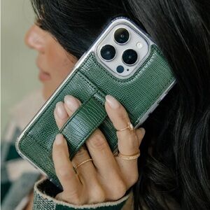 iPhone 11 Walli Case